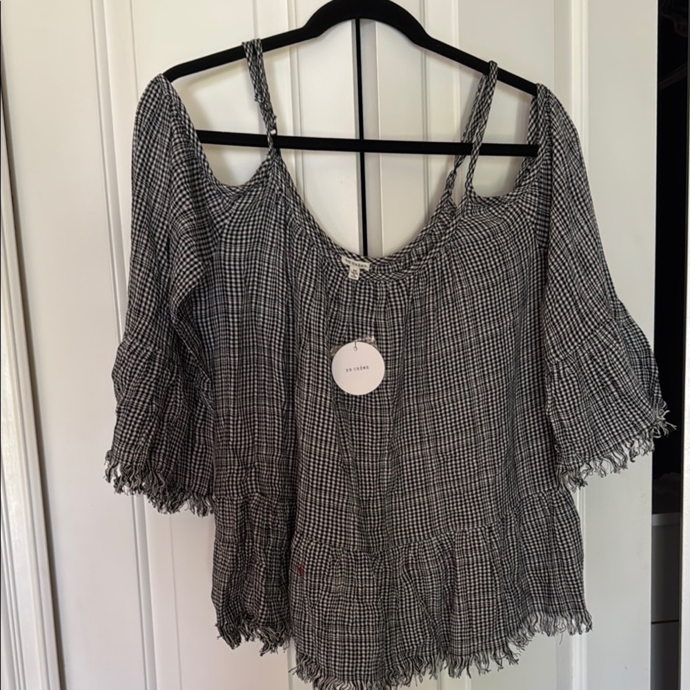 En Creme Black & White checkered Bell Sleeve Cut-Out Blouse